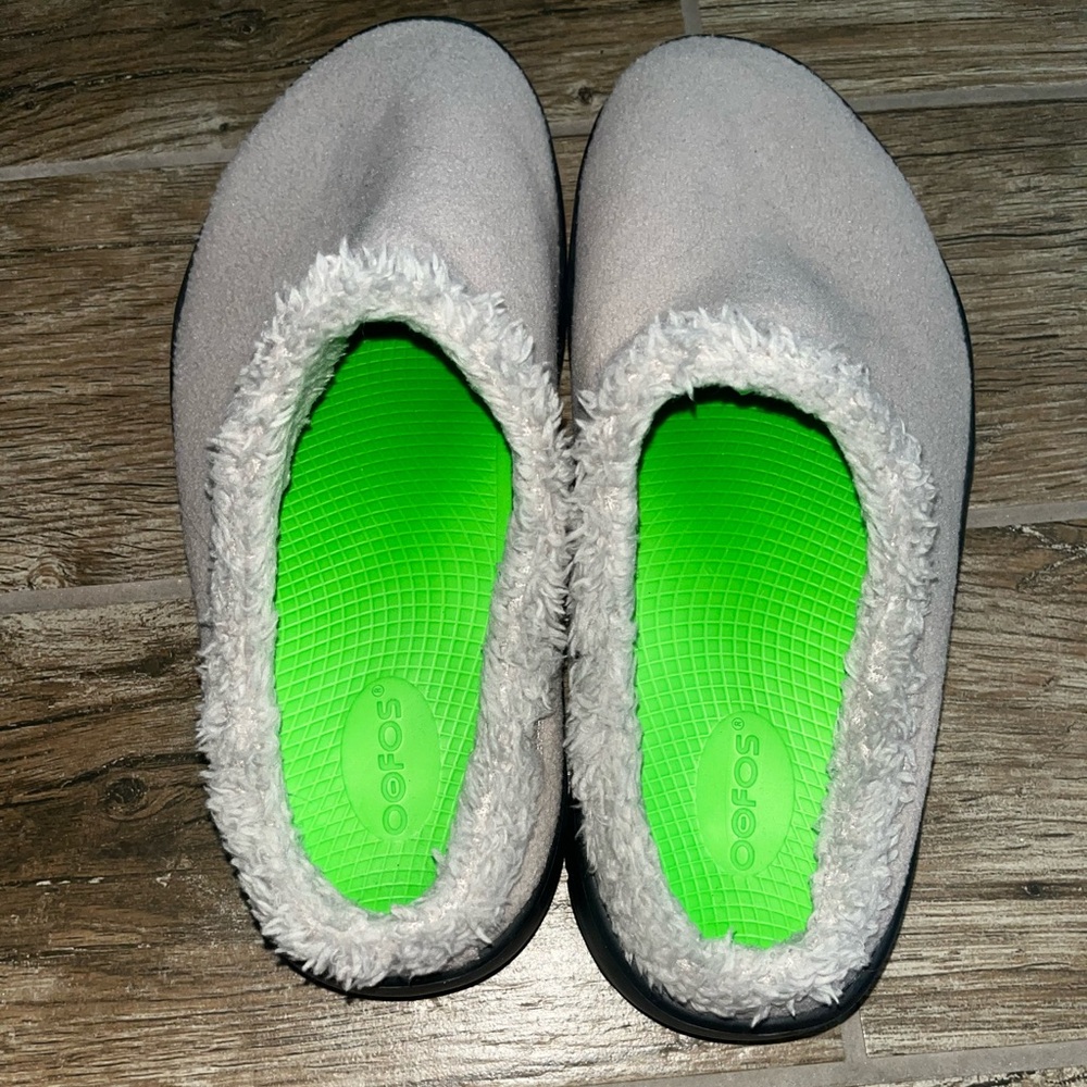 Oofos Mens OOcoozie Recovery Shoes Vegan Sherpa Mule SlipOn - Picture 3 of 5